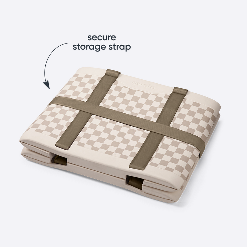 The Sun-Day Collapsible Tote - Checkin' In / Collapsible