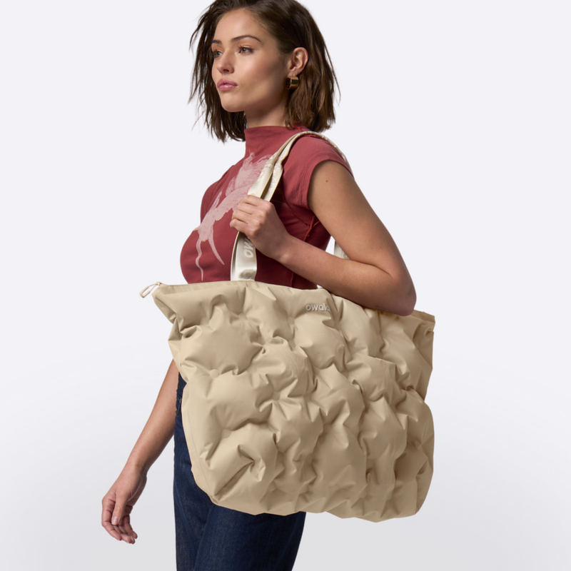 The Cloud Insulated Tote - Polyester / Beige Babe